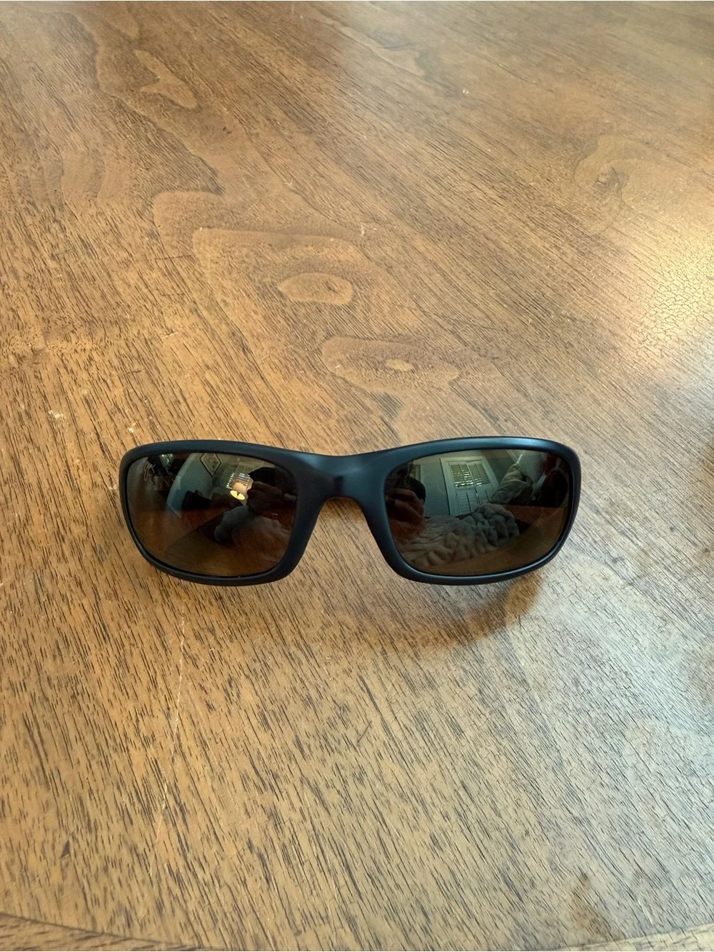 Maui Jim Stingray Sunglasses Black Frame, like new condition